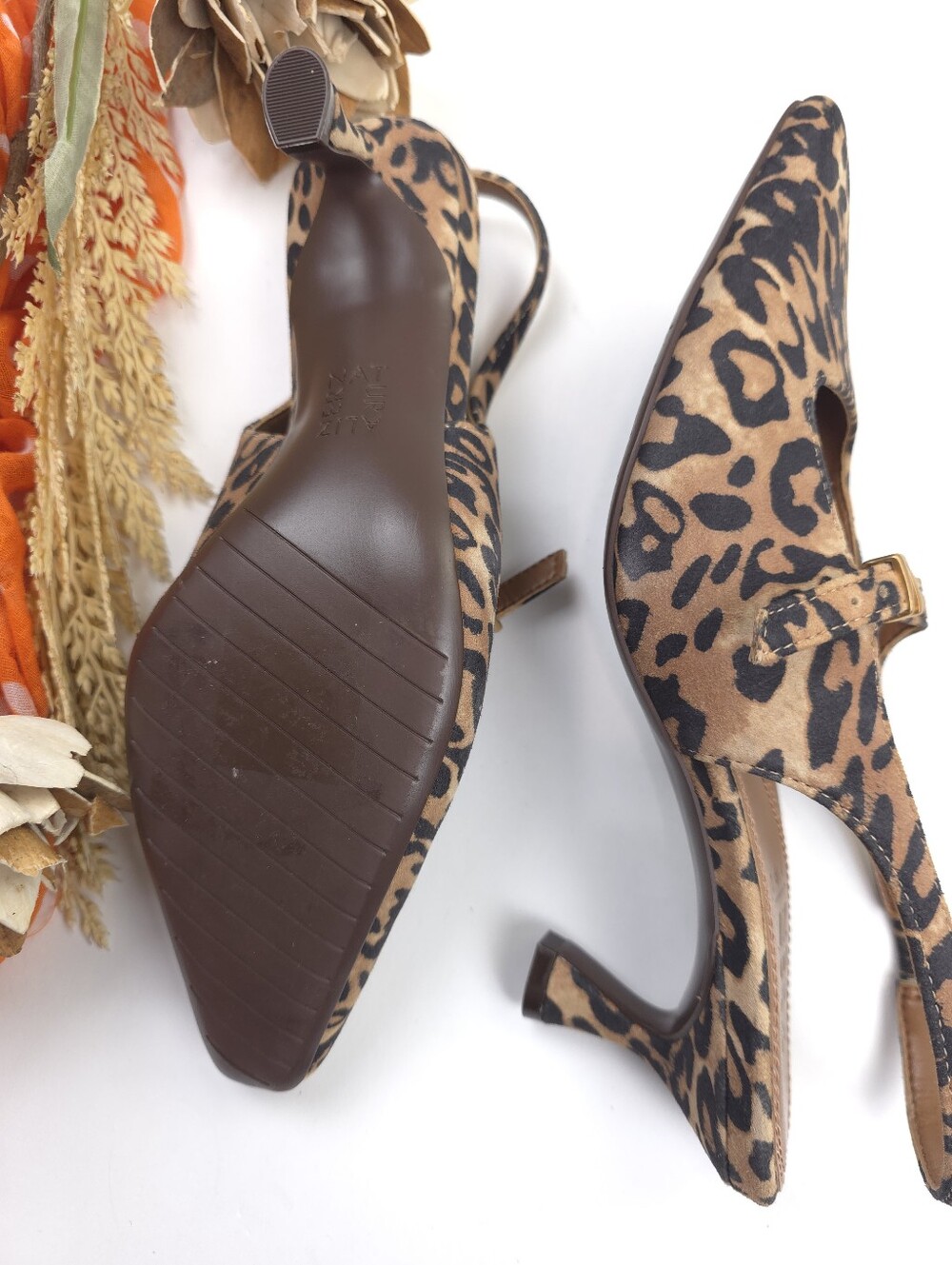 New NATURALIZER Leopard Print Slingback Mary Jane Kitten Heel Pumps Sz 6m - Picture 9 of 9